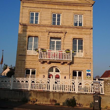 Joyeux Reveil Courseulles-sur-Mer Exterior foto